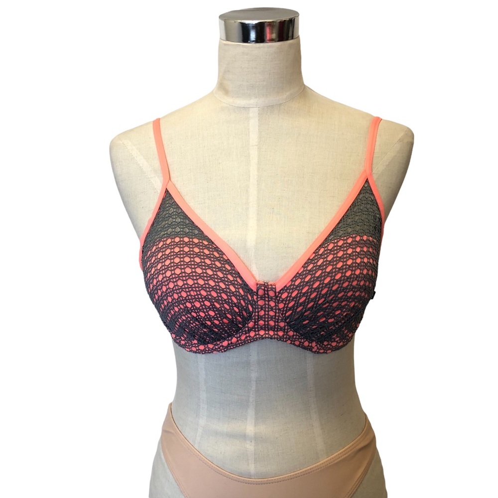 La Vie De Rose Bikini Top Size Small